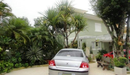 Casa à venda com 4 quartos, sendo 3 suítes,  no condomínio Residencial Jardim Itatinga, São Paulo - SP