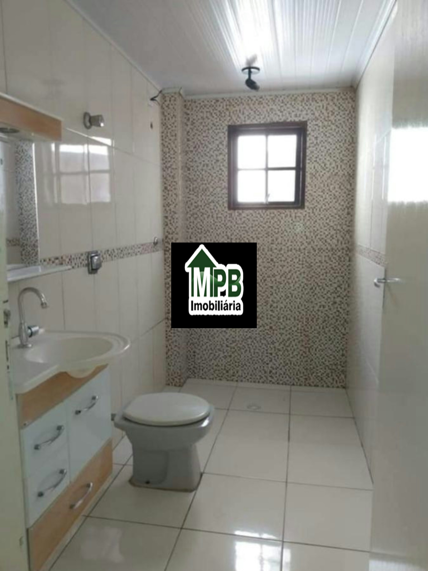 Sobrado à venda com 4 quartos, sendo 1 suíte, em Jardim Santa Cecilia, Sorocaba, SP