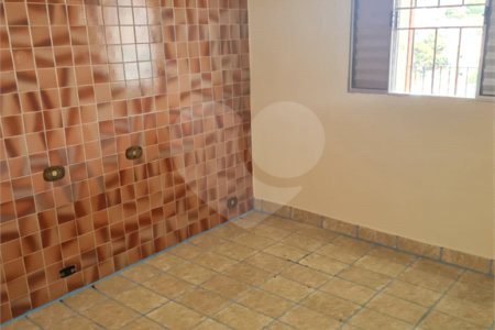Casa à venda com 6 quartos em Vila dos Remédios, São Paulo, SP