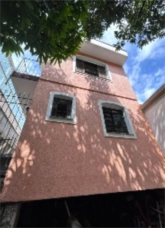 Sobrado à venda com 4 quartos em Vila Ipojuca, São Paulo, SP