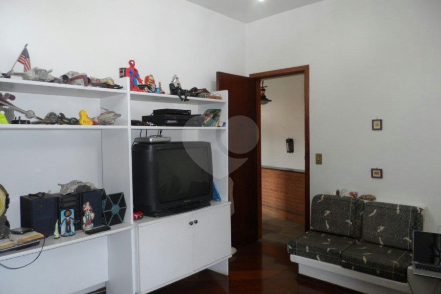 Casa Térrea à venda com 3 suítes em Jardim Franca, São Paulo, SP