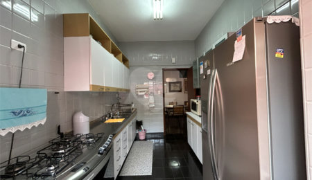 Casa de Vila à venda com 3 quartos, sendo 1 suíte,  em Granja Julieta, São Paulo, SP