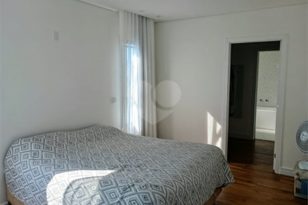 Casa à venda ou para alugar com 4 suítes no Centro, Jambeiro, SP
