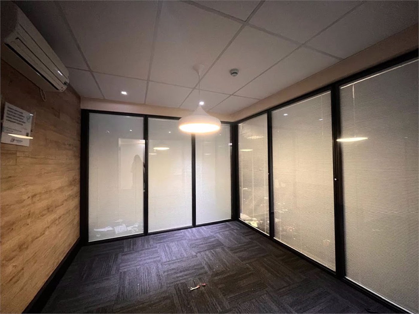 Prédio Corporativo em Santos | 4 Pavimentos | Galpão com Pé-Direito Duplo | Estrutura para +200 Pessoas | Compra Ou Locação