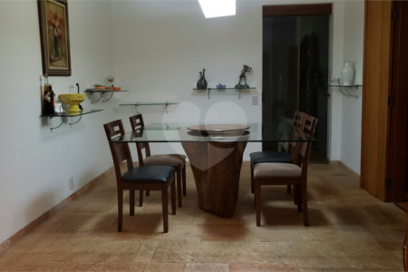 Casa de Vila à venda com 3 quartos, sendo 2 suítes, em Jardim Emília, Sorocaba, SP