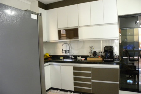 Sobrado à venda com 3 quartos, sendo 1 suíte, em João Aranha, Paulínia, SP