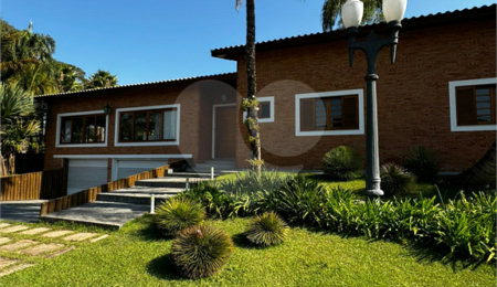 Casa à venda ou para alugar com 4 suítes no condomínio Lago Azul Residencial e Golfe, Araçoiaba da Serra - SP