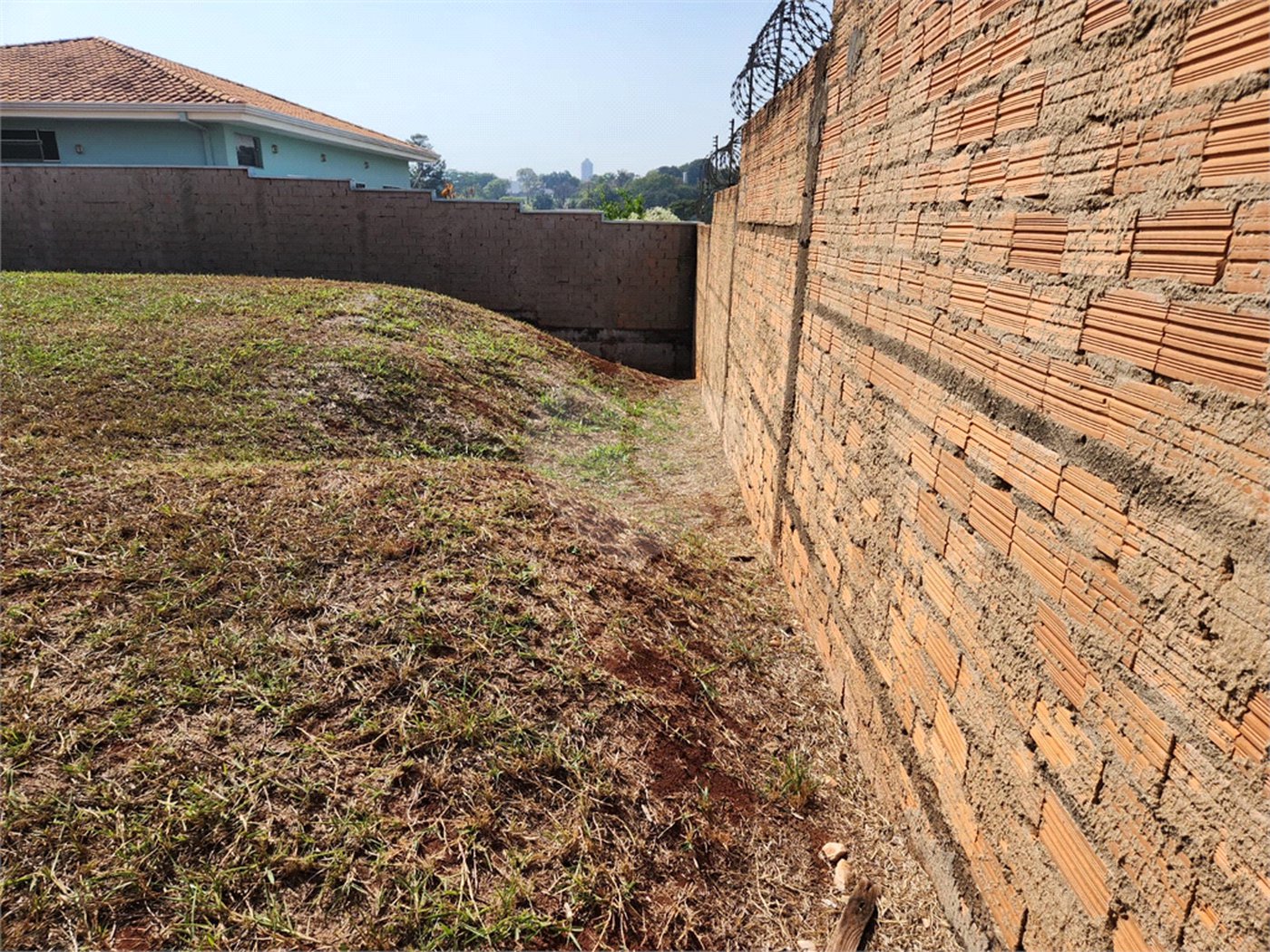 Terreno à venda em Altos do Jaraguá, Araraquara, SP