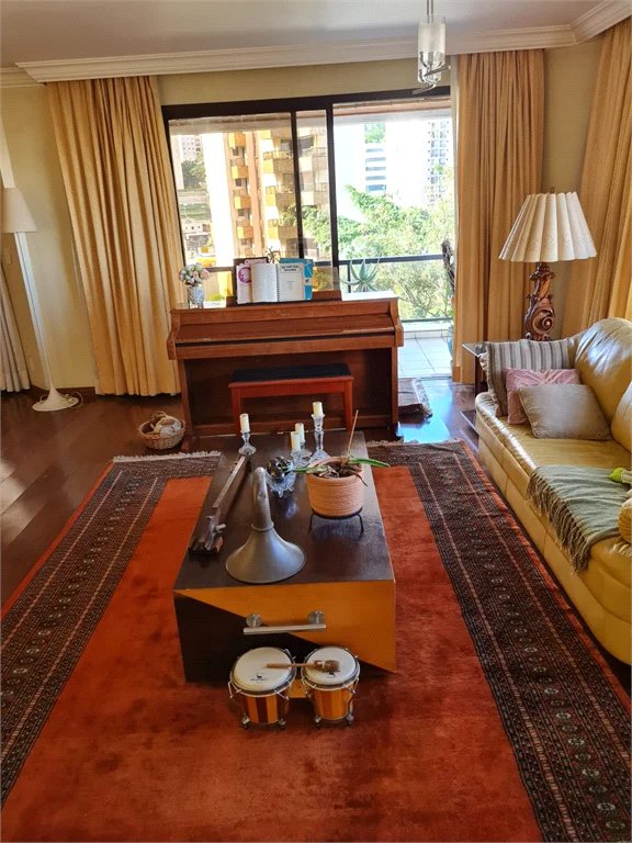 Apartamento à venda com 3 suítes em Vila Andrade, São Paulo, SP