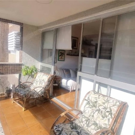 Apartamento porteira fechada com vista para o mar e lazer completo em Pitangueiras – Guarujá