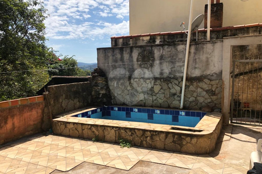 Casa à venda com 5 quartos, sendo 1 suíte, em Serra da Cantareira, Mairiporã, SP