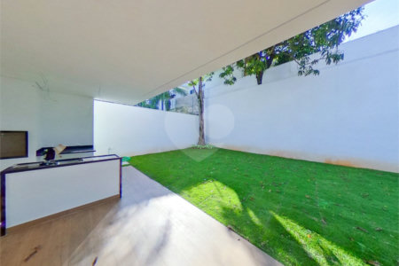 Casa à venda com 4 quartos, sendo 3 suítes,  em Jardim Marajoara, São Paulo, SP