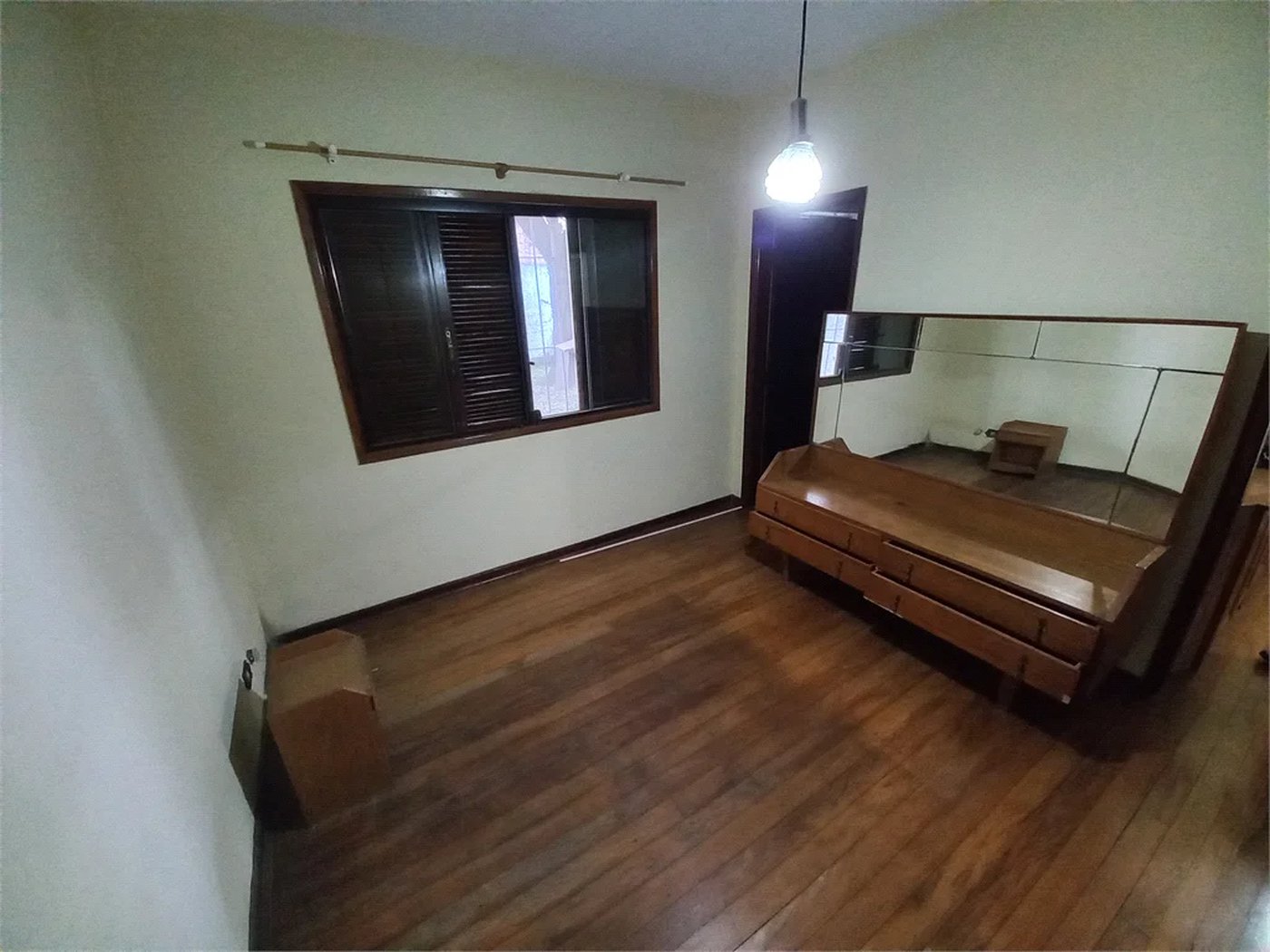 Casa à venda com 4 quartos, sendo 2 suítes, em Parque Esmeralda, São Paulo, SP