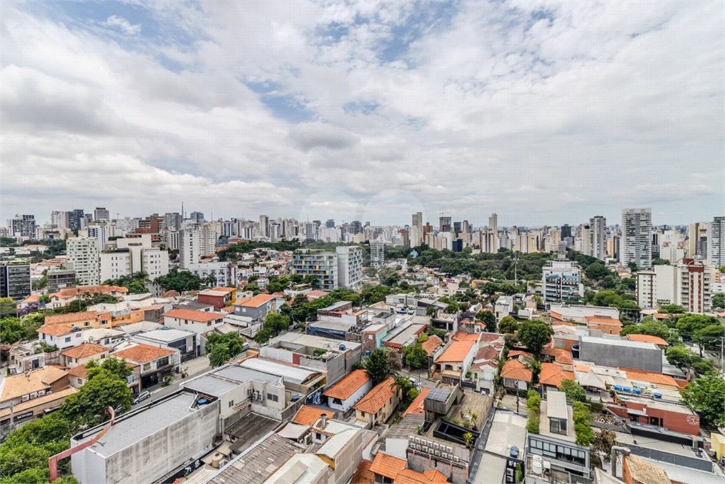 Apartamento à venda com 1 quarto em Jardim das Bandeiras, São Paulo, SP