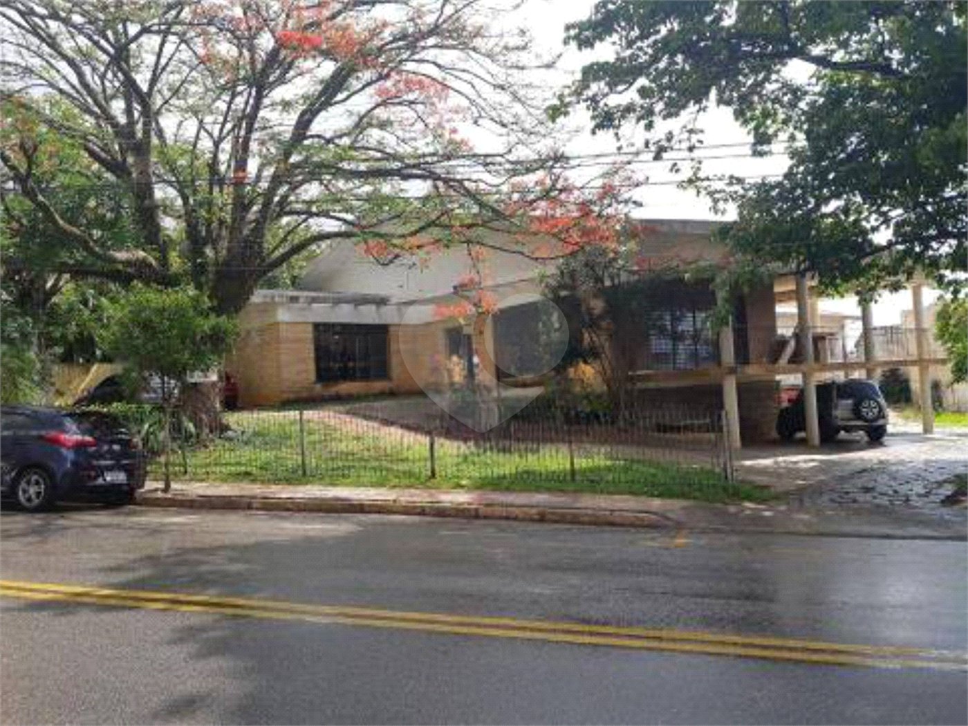Casa à venda com 7 quartos, sendo 1 suíte, no Centro, Vinhedo, SP