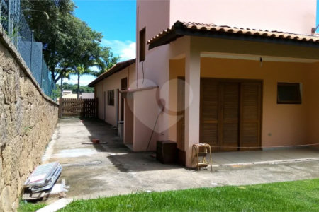 Casa à venda com 4 suítes no condomínio Parque dos Resedas, Itupeva - SP