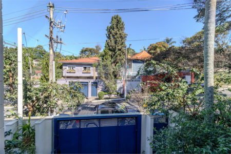 Sobrado à venda com 3 quartos, sendo 1 suíte, em Alto da Boa Vista, São Paulo, SP