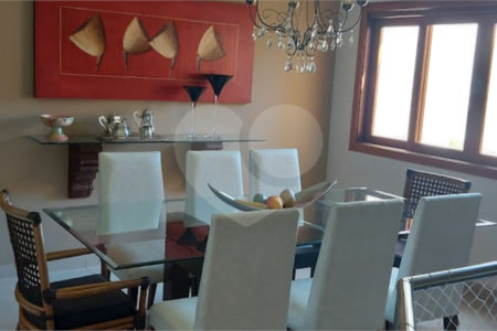 Casa à venda com 4 suítes no condomínio Osato, Atibaia - SP