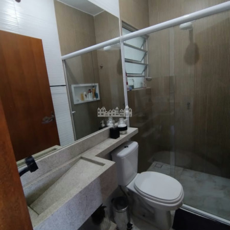 Casa à venda com 2 quartos no condomínio Almeria, Atibaia - SP