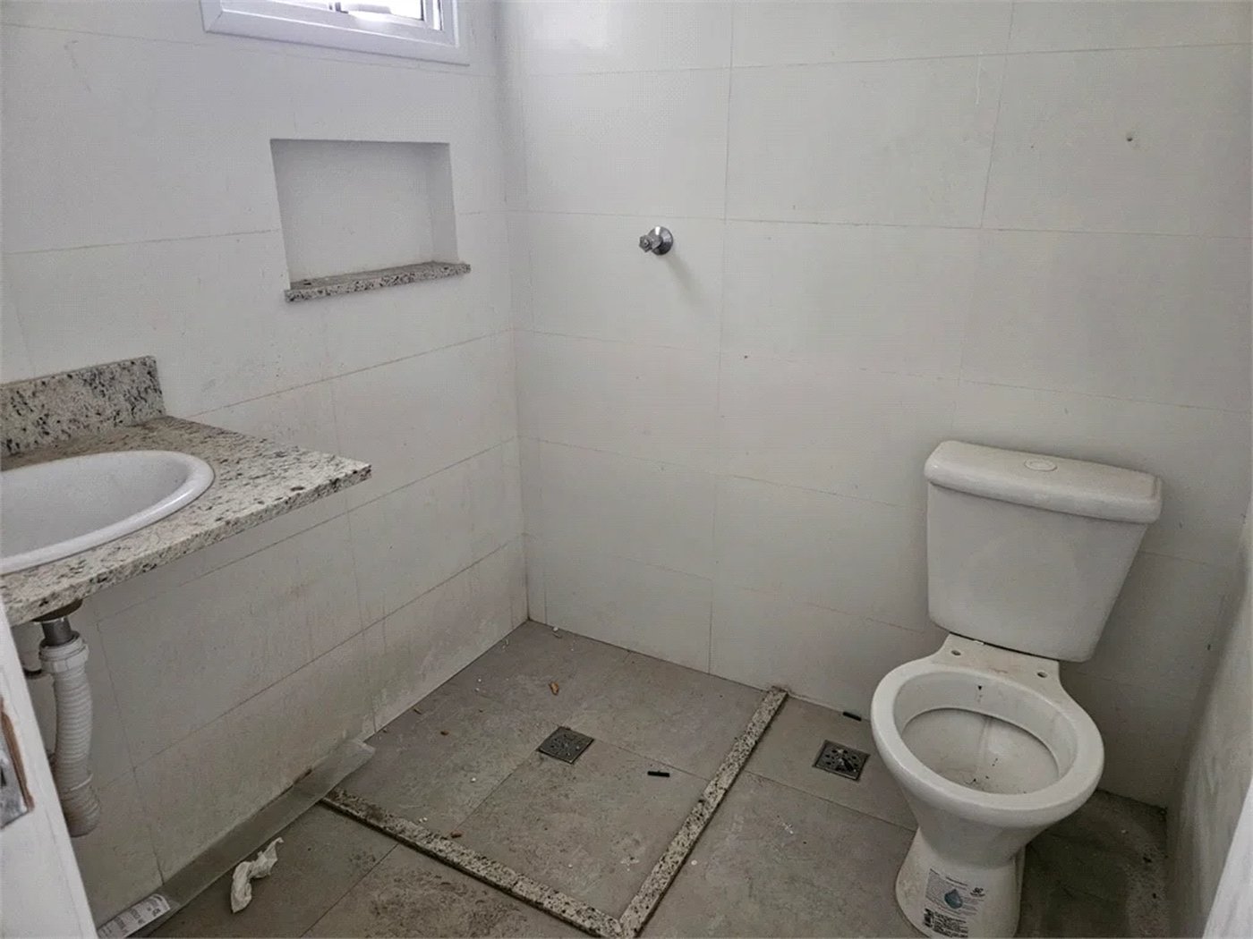 Casa à venda com 2 suítes em Jardim Ester, São Paulo, SP