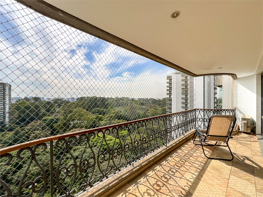 Apartamento à venda ou para alugar com 4 suítes em Alto da Boa Vista, São Paulo, SP