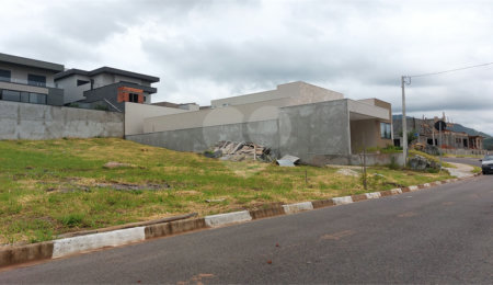 Terreno à venda em Jardim dos Pinheiros, Atibaia, SP