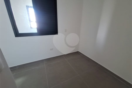 Apartamento à venda com 2 quartos em Vila Mazzei, São Paulo, SP