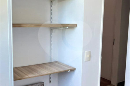 Apartamento à venda com 3 quartos em Cidade Líder, São Paulo, SP