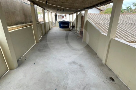 Casa à venda com 5 quartos, sendo 2 suítes, em Campo Grande, Rio de Janeiro, RJ
