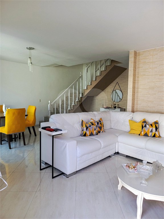 Casa à venda com 3 quartos, sendo 1 suíte, no condomínio Vargem Grande Quality Ii, Rio de Janeiro - RJ