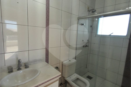 Casa à venda com 4 quartos, sendo 3 suítes, no condomínio Residencial Terras de Vinhedo, Vinhedo - SP