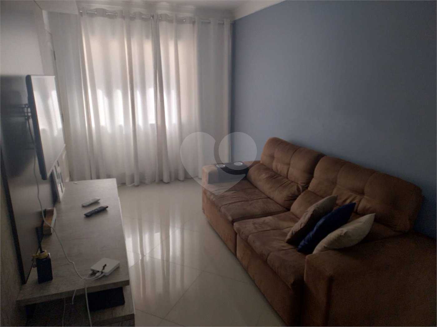 Casa à venda com 2 quartos, sendo 1 suíte, no condomínio Residencial Karen, São Paulo - SP