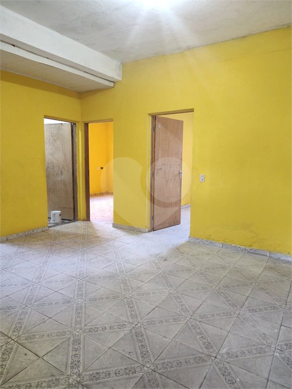 Casa à venda com 2 quartos em Jardim Margarida, Mogi das Cruzes, SP