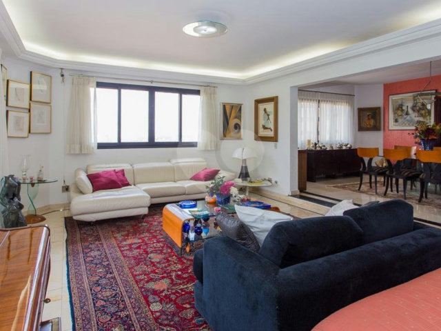 Apartamento para alugar com 5 quartos, sendo 3 suítes,  em Alto de Pinheiros, São Paulo, SP