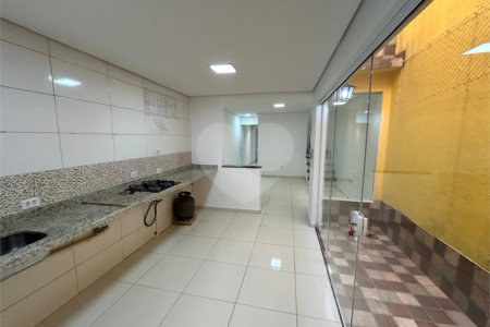 Casa de Vila para alugar com 4 suítes em Vila Romana, São Paulo, SP