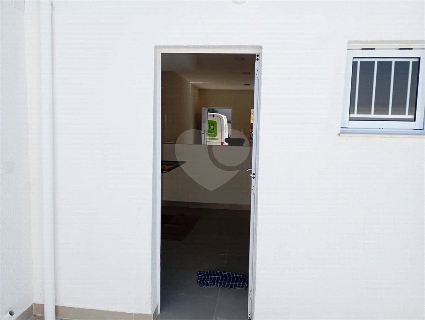 Apartamento à venda com 2 quartos em Lopes de Oliveira, Sorocaba, SP