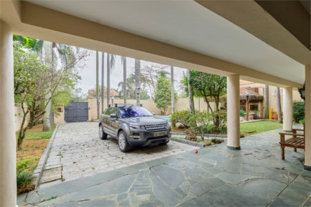 Casa à venda ou para alugar com 5 suítes em Alto da Boa Vista, São Paulo, SP