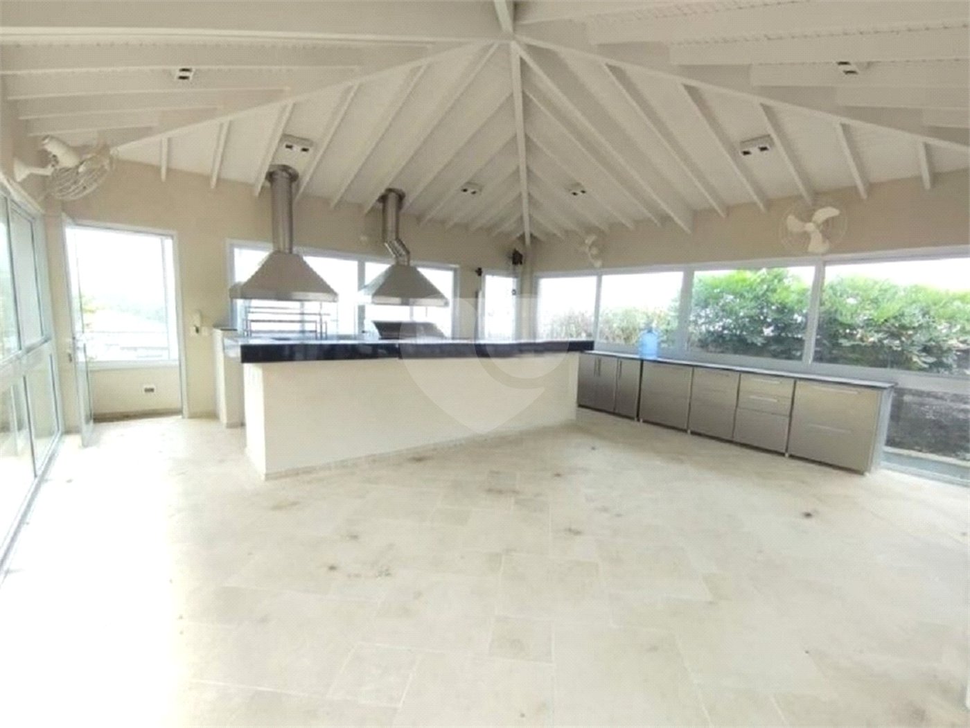 Casa à venda com 5 quartos, sendo 4 suítes,  em Parque dos Príncipes, São Paulo, SP
