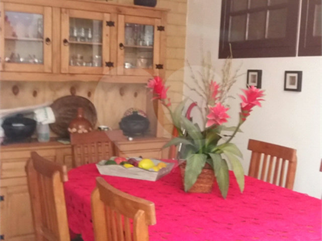 Sobrado à venda com 3 quartos, sendo 1 suíte,  em Tremembé, São Paulo, SP