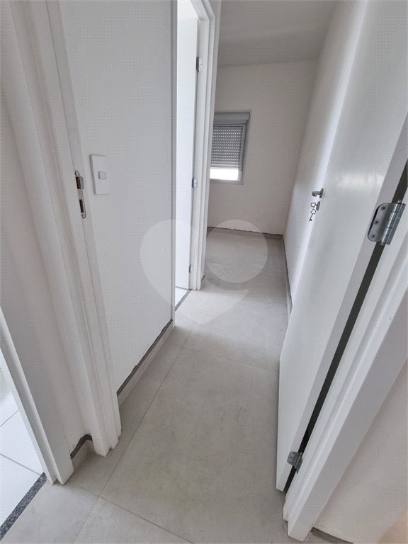 Apartamento à venda com 2 quartos, sendo 1 suíte, em Jardim Santo Antônio, Valinhos, SP
