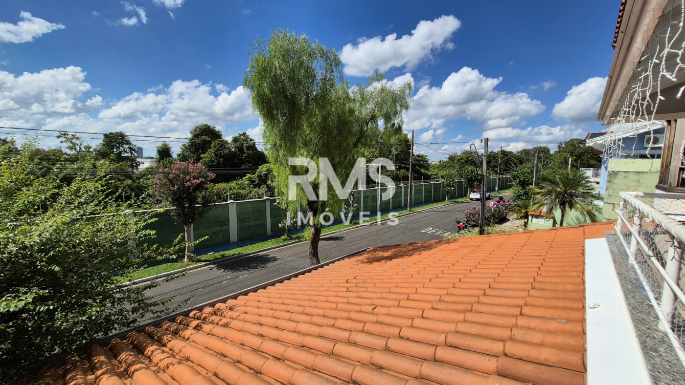Casa à venda com 3 suítes no condomínio Granja Olga II, Sorocaba - SP