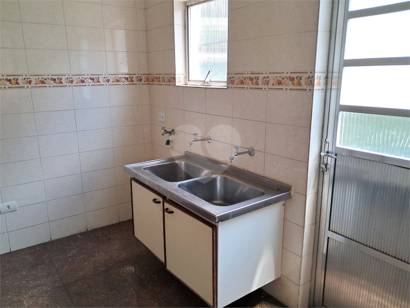 Sobrado para alugar com 4 quartos, sendo 2 suítes, em Interlagos, São Paulo, SP