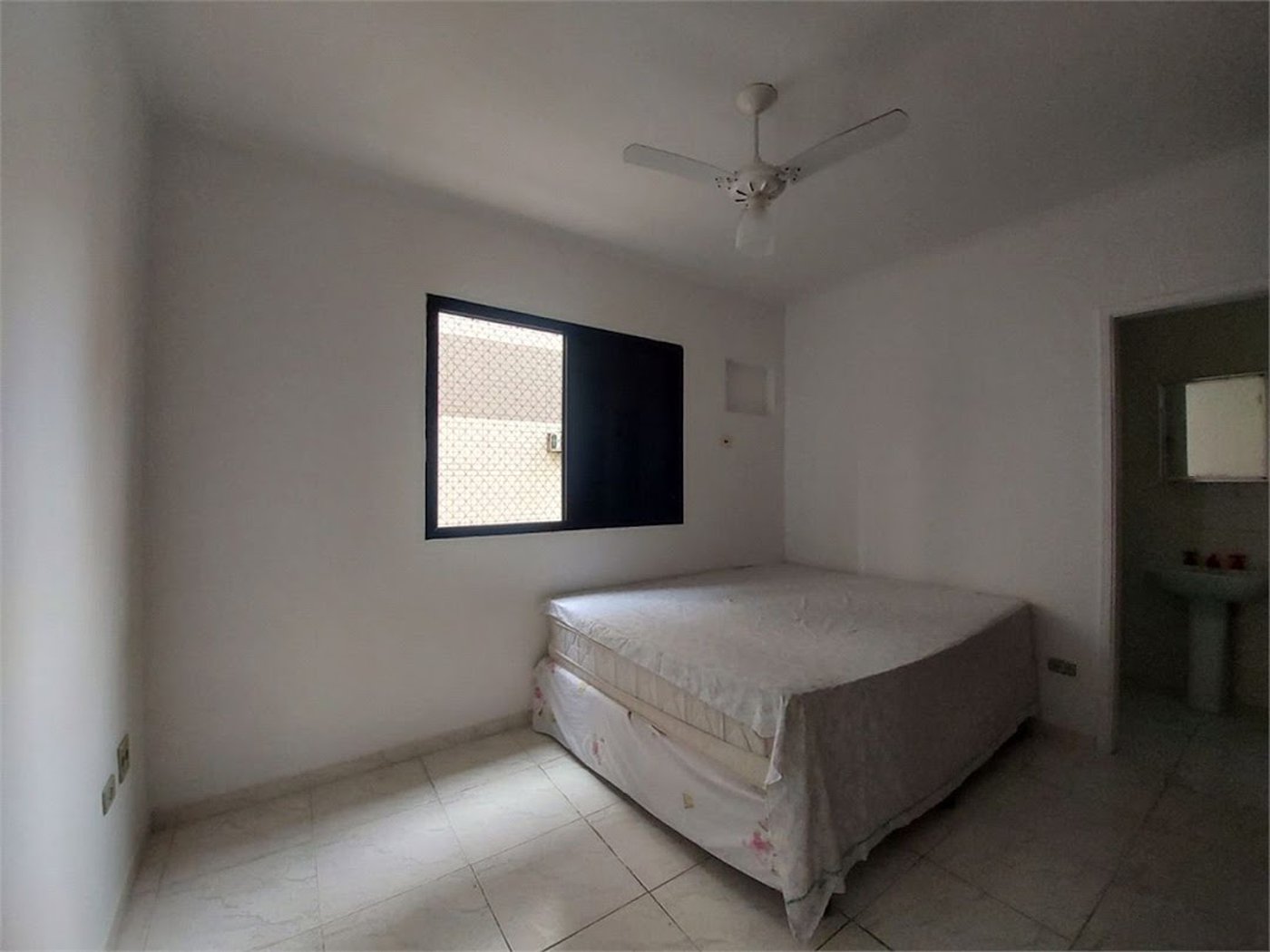 Apartamento à venda, 96 m² por R$ 300.000,00 - Jardim Enseada - Guarujá/SP