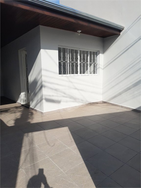 Casa à venda com 4 quartos em Lopes de Oliveira, Sorocaba, SP
