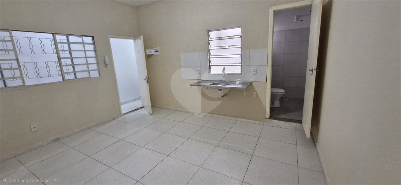 Kitnet para alugar com 1 suíte em Moinho Velho, São Paulo, SP