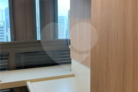 Apartamento à venda ou para alugar com 2 suítes em Pinheiros, São Paulo, SP