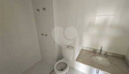 Apartamento à venda com 3 quartos, sendo 1 suíte,  em Alto da Boa Vista, São Paulo, SP