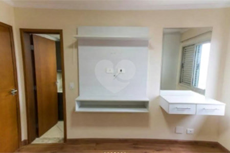 Apartamento à venda com 2 quartos, sendo 1 suíte,  em Vila Medeiros, São Paulo, SP