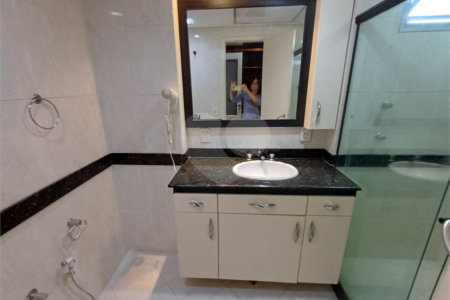 Apartamento à venda com 4 quartos, sendo 1 suíte, em Tijuca, Rio de Janeiro, RJ