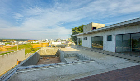 Casa à venda com 3 quartos, sendo 1 suíte,  no condomínio Residencial Fazenda Alta Vista, Salto de Pirapora - SP